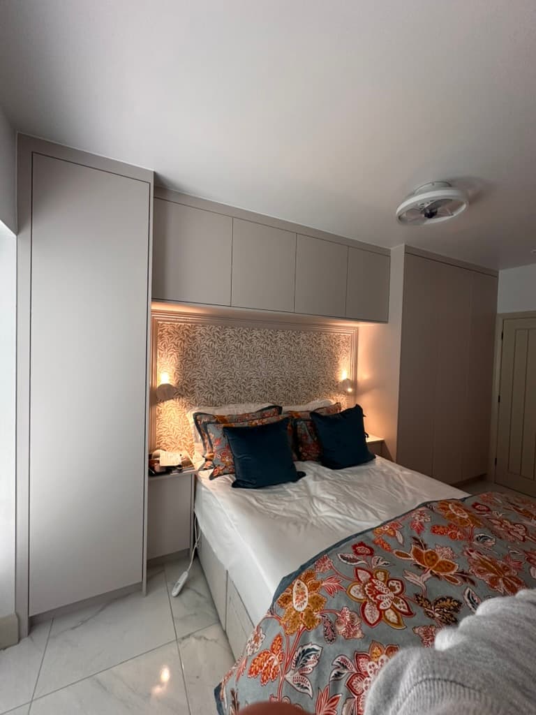 Wardrobes & Furniture 4